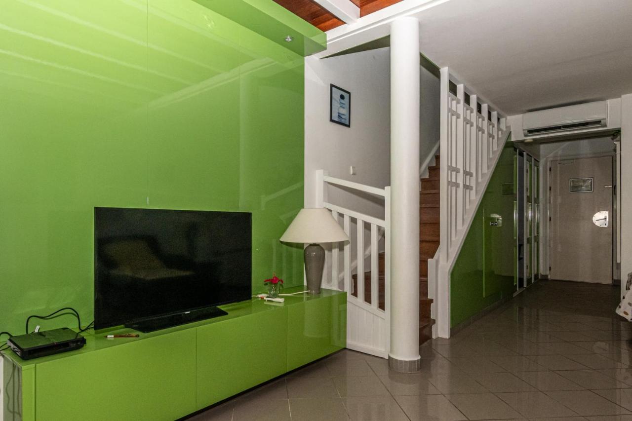 Studio En Duplex , Face A La Mer Ле-Гозье Экстерьер фото